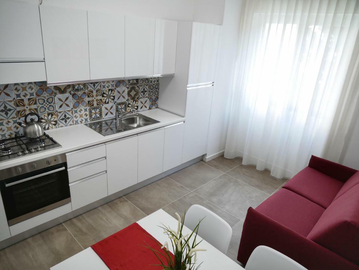Denza Apartments كاستيلاّماري دي ستا المظهر الخارجي الصورة